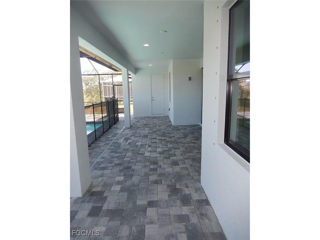 1113 SW 1st Terrace Cape Coral FL 33991 2025015508 image18