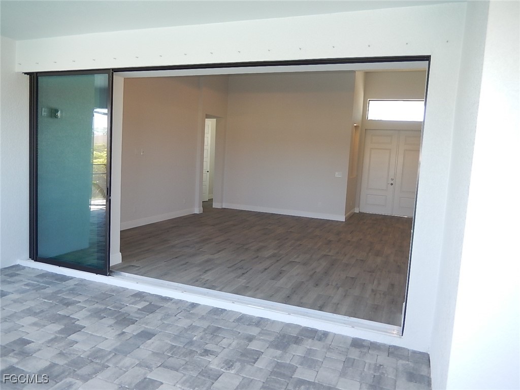 1113 SW 1st Terrace Cape Coral FL 33991 2025015508 image9