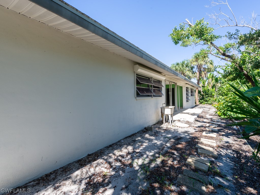 1113 Skiff Place Sanibel FL 33957 223078944 image8