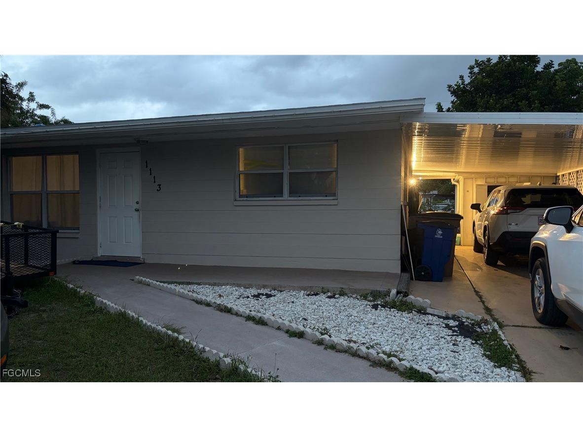 1113 Vineyard Place Lehigh Acres FL 33936 2025016979 image1