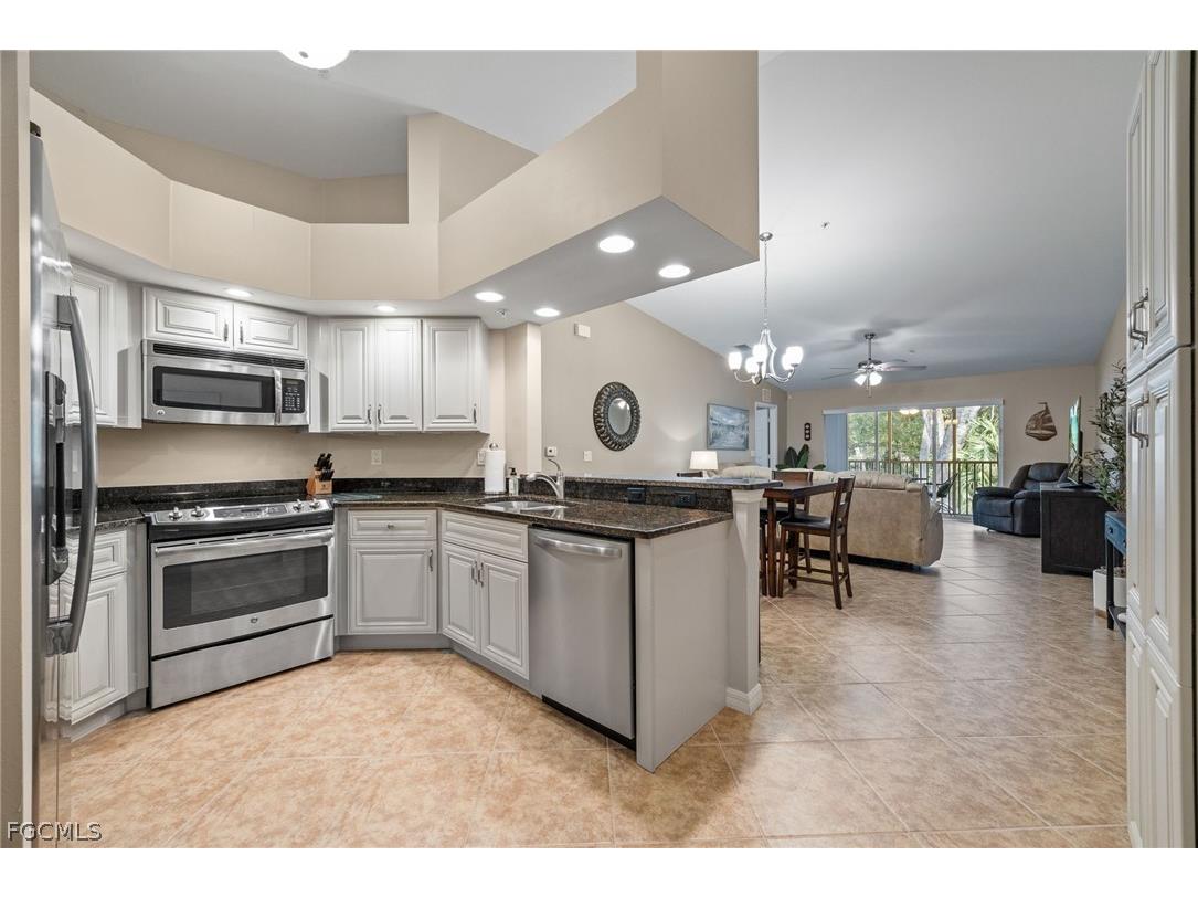 1113 Winding Pines Circle #203 Cape Coral FL 33909 2026007800 image2