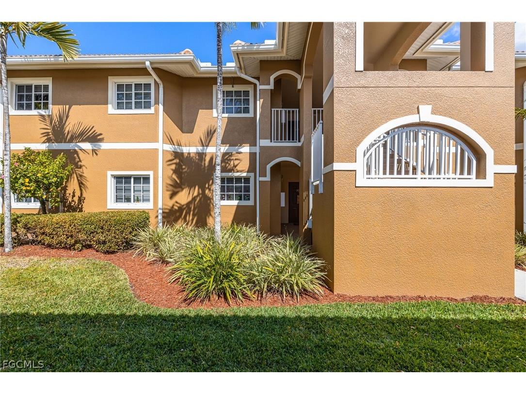 1113 Winding Pines Circle #203 Cape Coral FL 33909 2026007800 image3