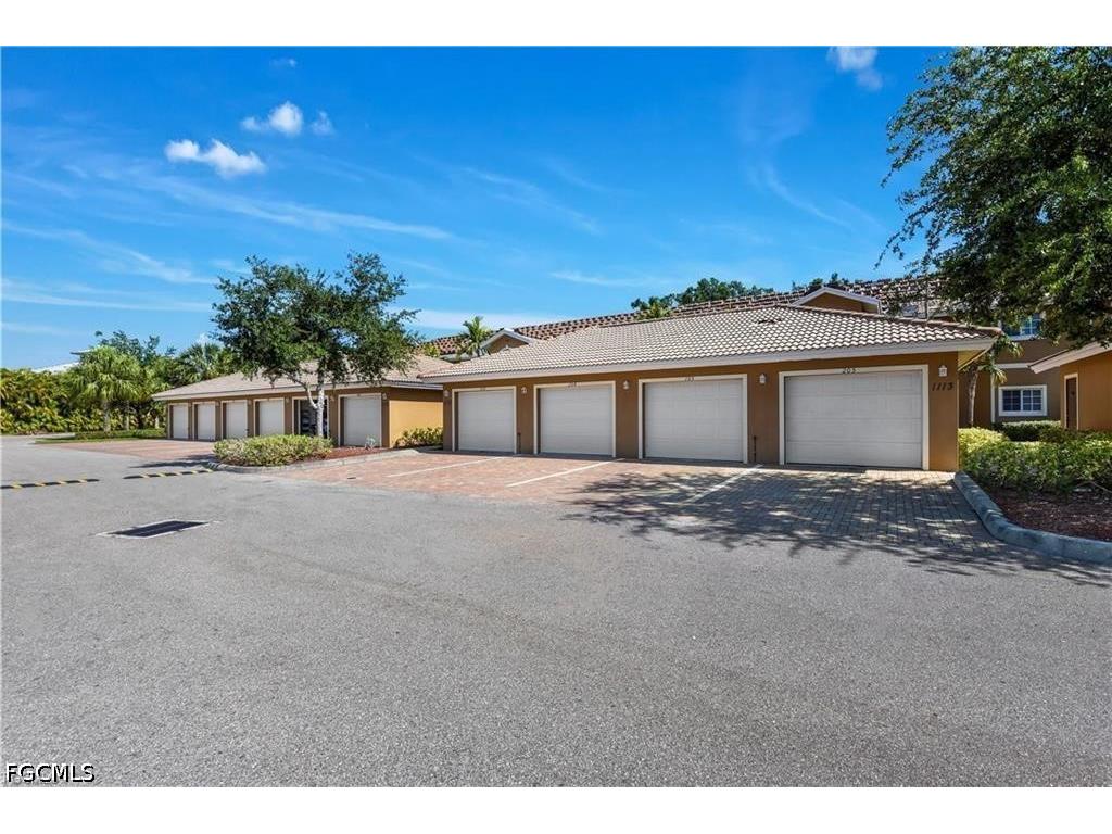 1113 Winding Pines Circle #204 Cape Coral FL 33909 2026015395 image1