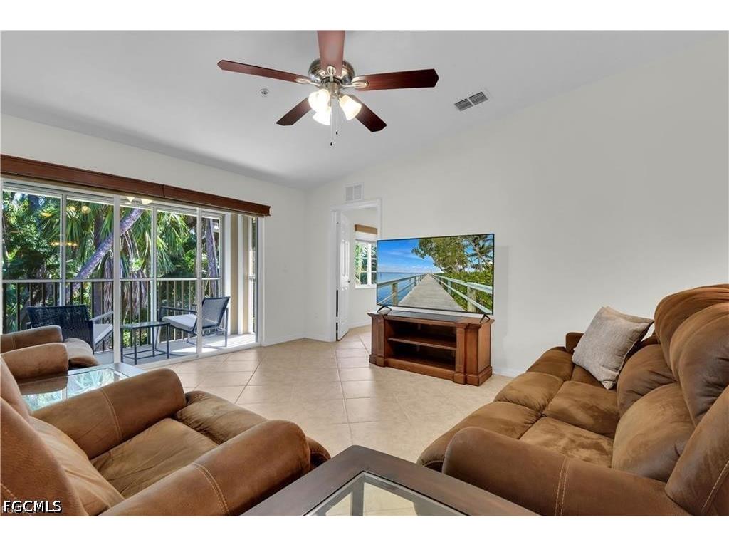 1113 Winding Pines Circle #204 Cape Coral FL 33909 2026015395 image5