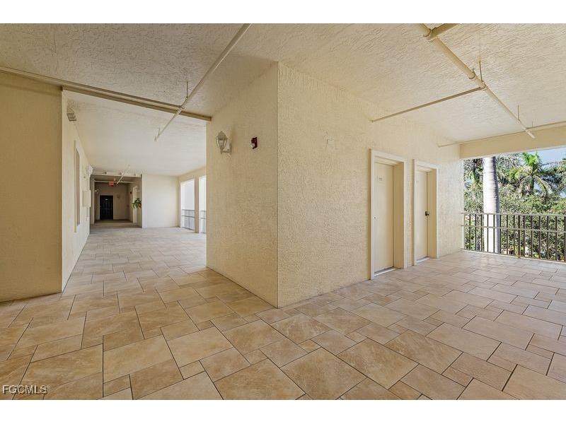 11130 Harbour Yacht Court #13B Fort Myers FL 33908 2025009202 image17