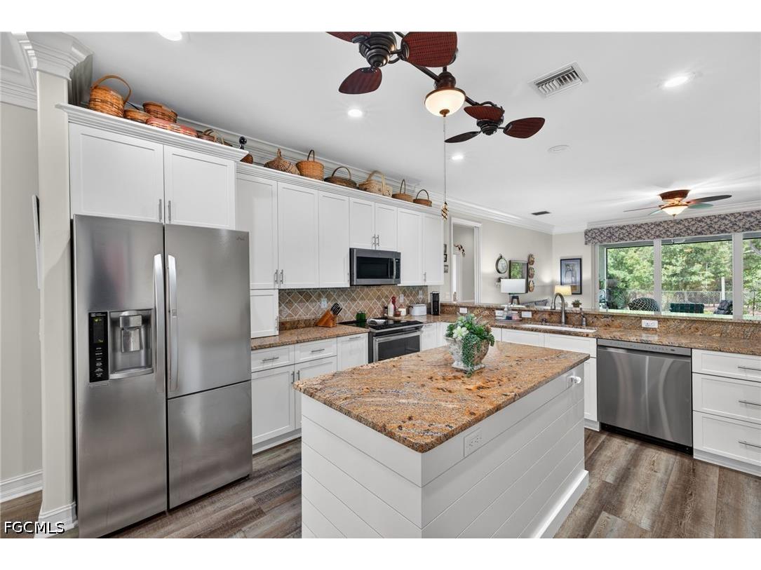 11138 Lakeland Circle Fort Myers FL 33913 2026025153 image3