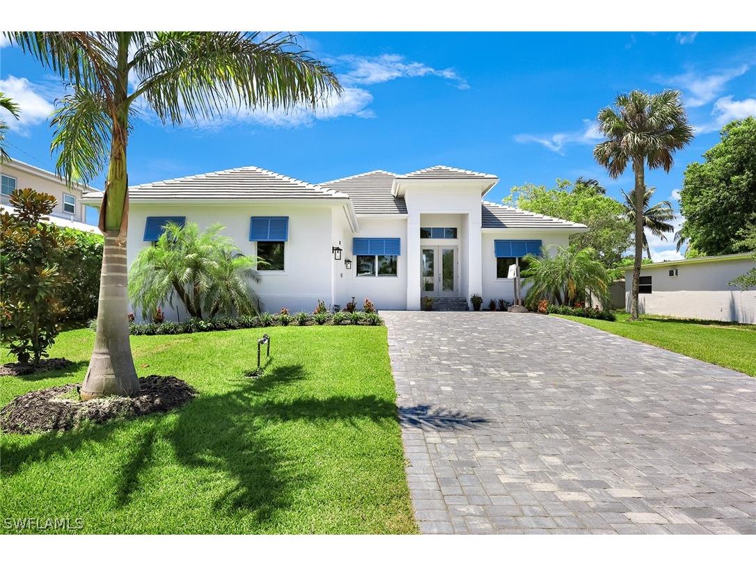 1114 6th Lane N Naples FL 34102 223061213 image1