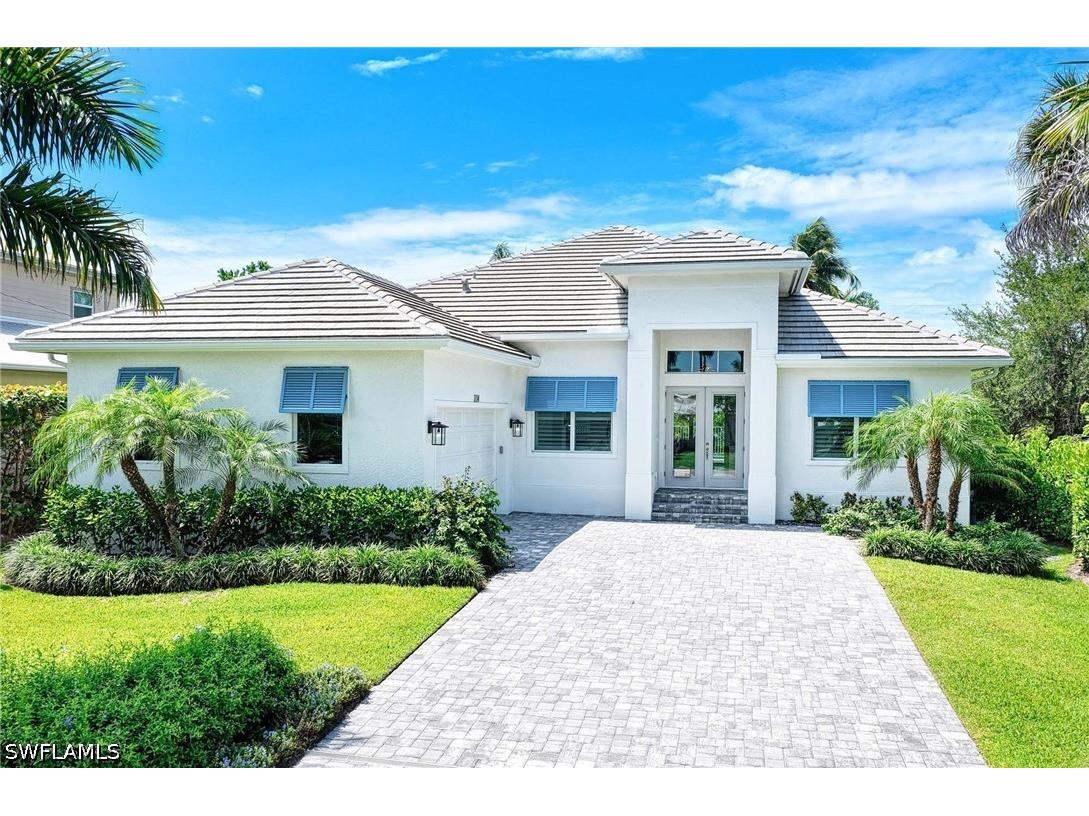 1114 6th Lane N Naples FL 34102 226021145 image1