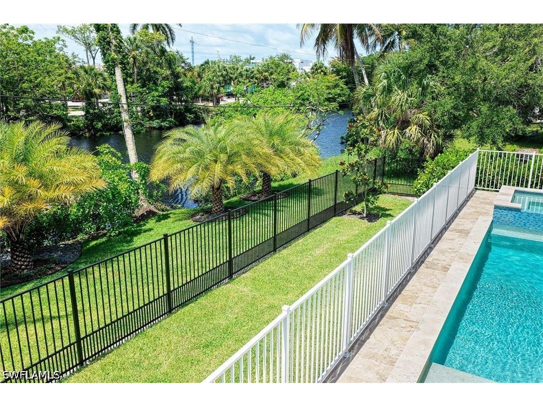 1114 6th Lane N Naples FL 34102 226021145 image25
