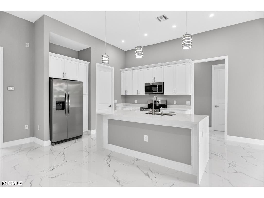 1114 Bari Street E Lehigh Acres FL 33974 2026024353 image5