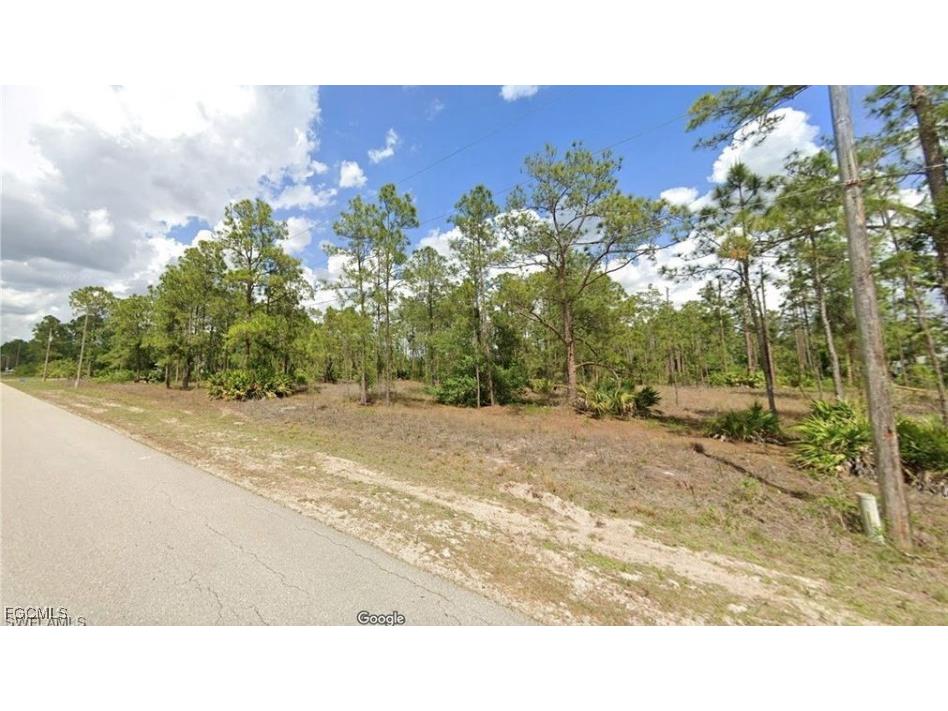 1114 Moore Avenue Lehigh Acres FL 33972 2025007490 image2