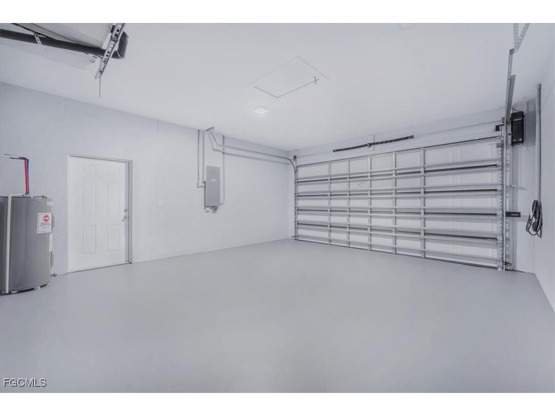 1114 NE 7th Avenue Cape Coral FL 33909 2026004070 image11