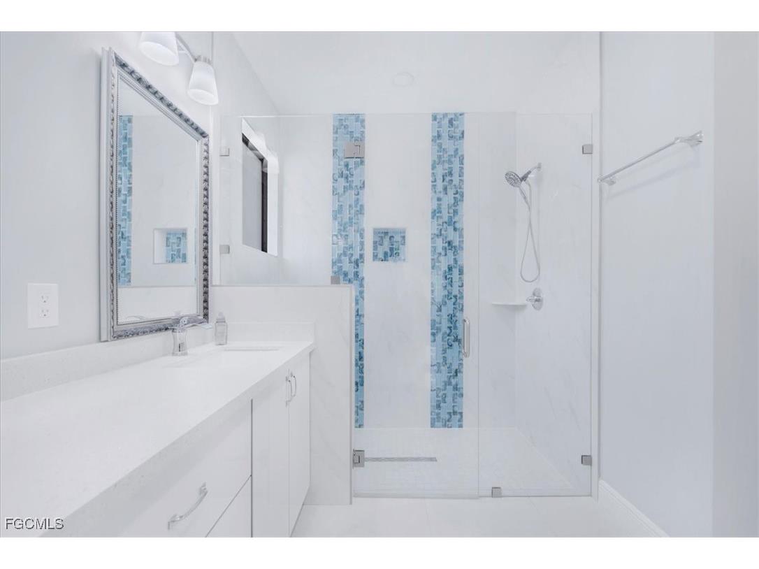 1114 NE 7th Avenue Cape Coral FL 33909 2026004070 image21