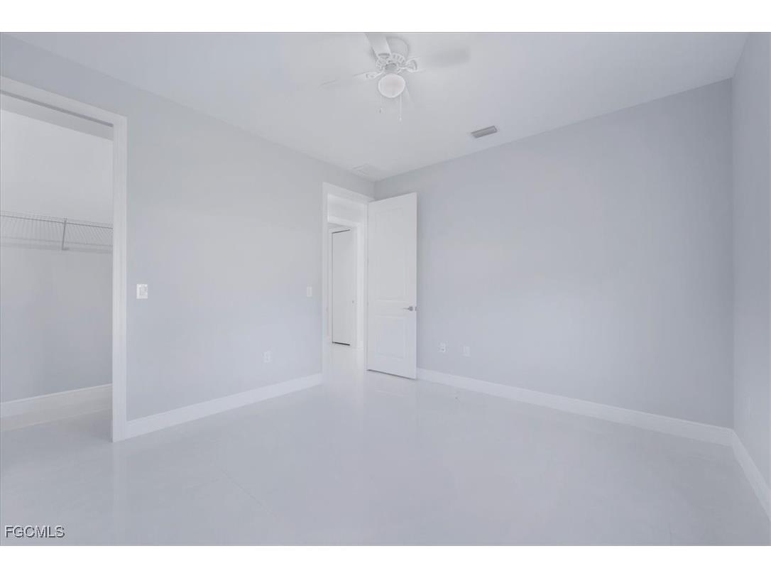 1114 NE 7th Avenue Cape Coral FL 33909 2026004070 image22