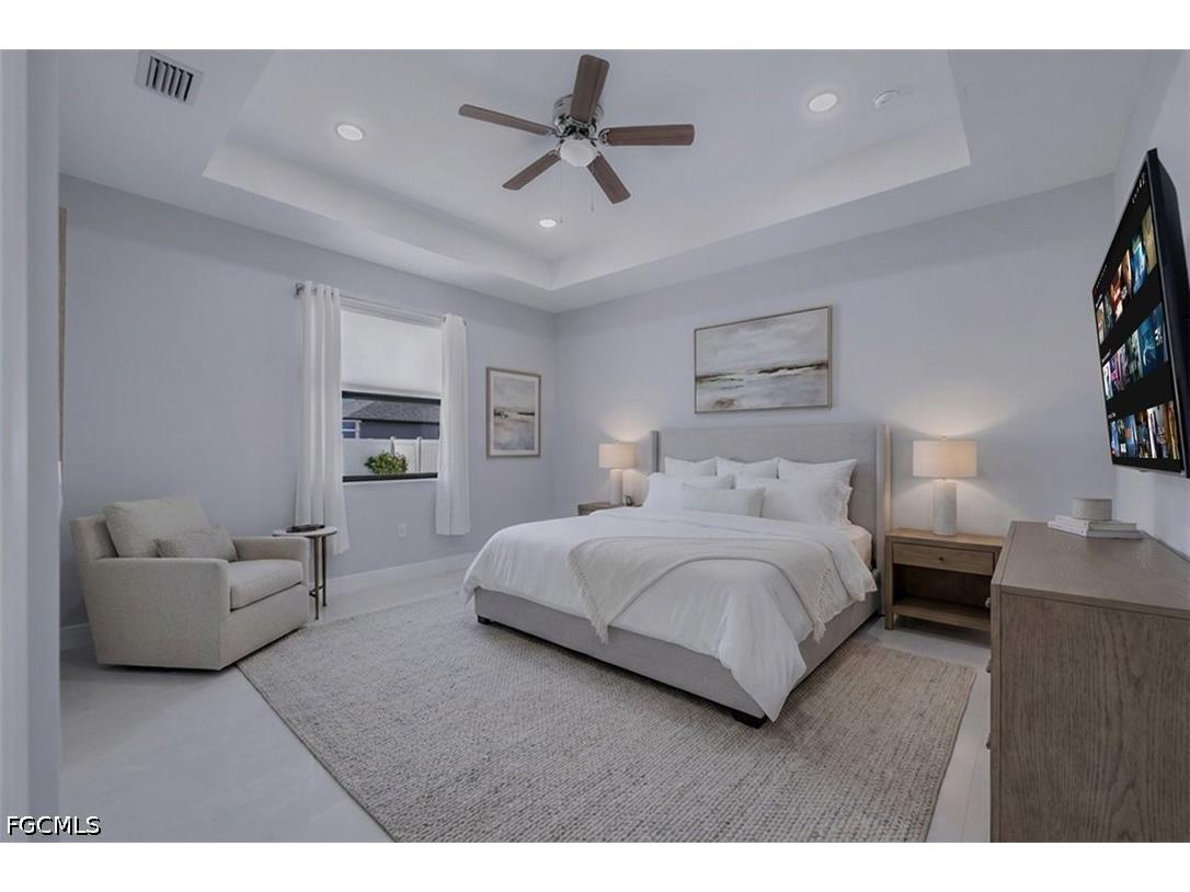 1114 NE 7th Avenue Cape Coral FL 33909 2026004070 image5