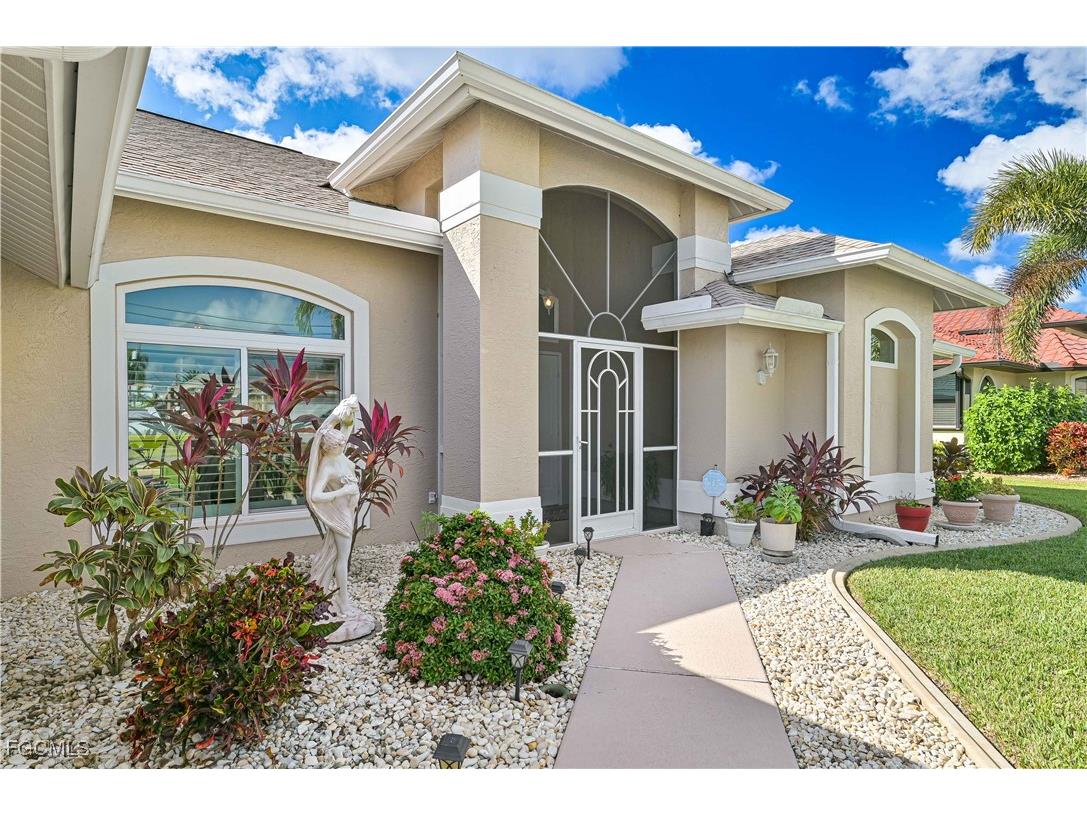 1114 SE 21st Terrace Cape Coral FL 33990 2025016605 image10