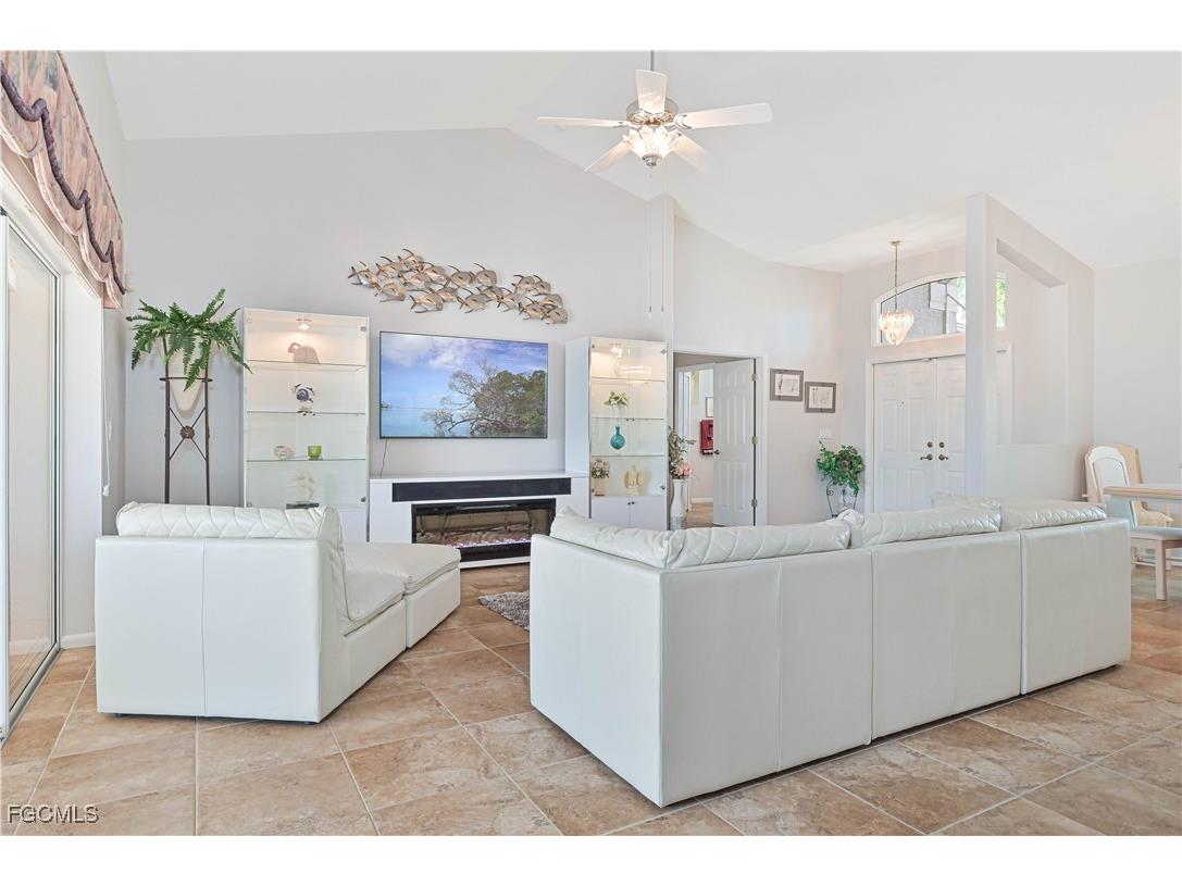 1114 SE 21st Terrace Cape Coral FL 33990 2025016605 image16