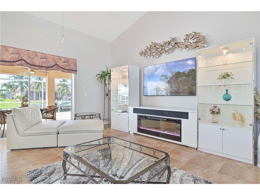 1114 SE 21st Terrace Cape Coral FL 33990 2025016605 image18