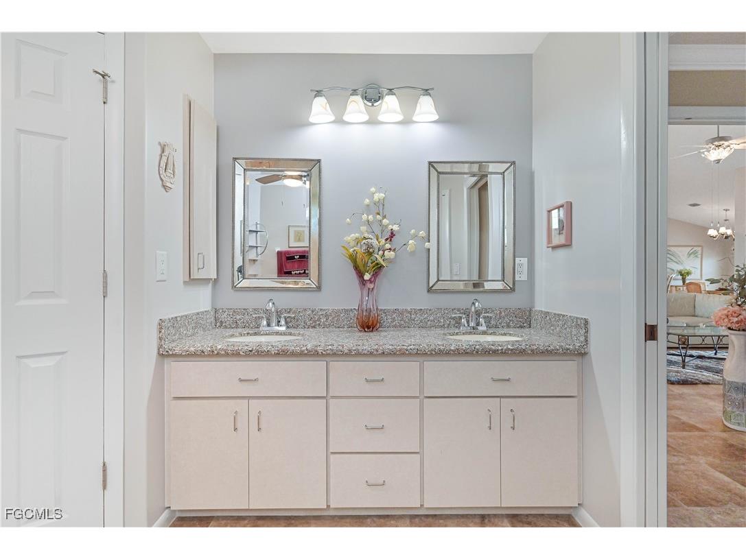 1114 SE 21st Terrace Cape Coral FL 33990 2025016605 image32