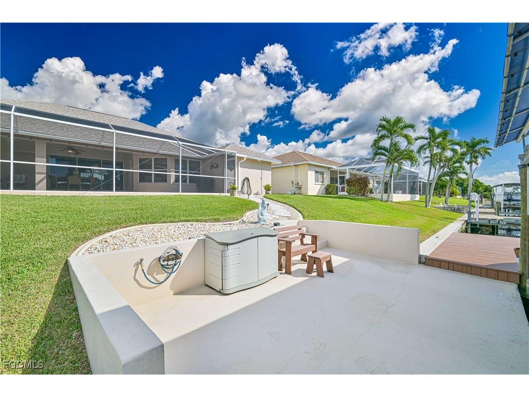 1114 SE 21st Terrace Cape Coral FL 33990 2025016605 image7
