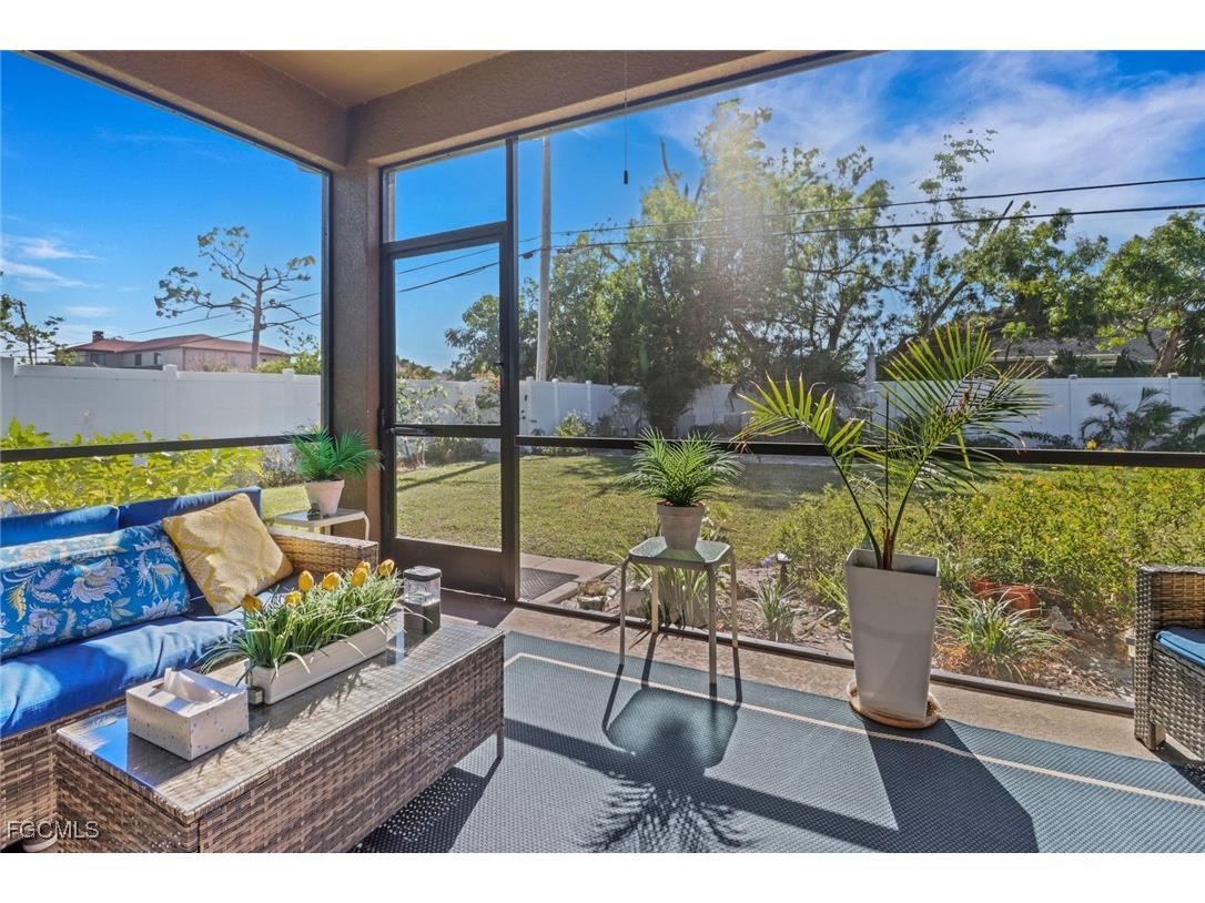1114 SW Trafalgar Parkway Cape Coral FL 33991 2026000042 image17
