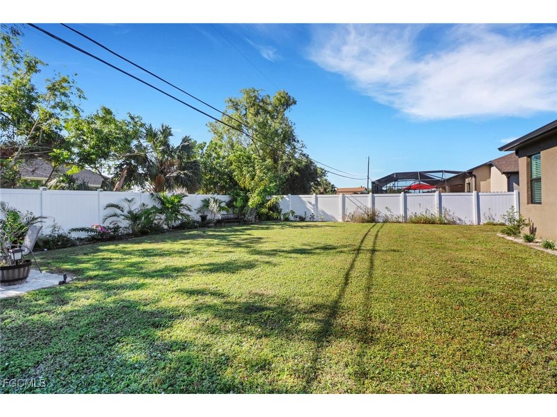 1114 SW Trafalgar Parkway Cape Coral FL 33991 2026000042 image22