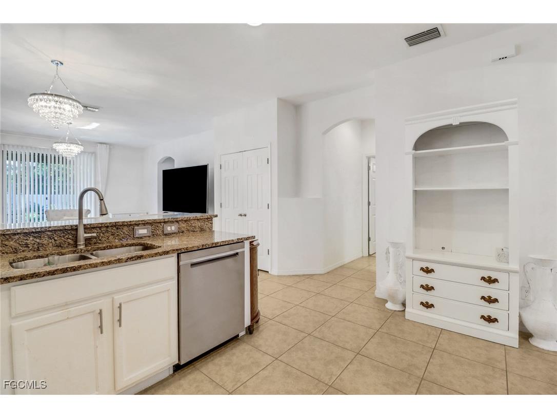 1114 SW Trafalgar Parkway Cape Coral FL 33991 2026000042 image4