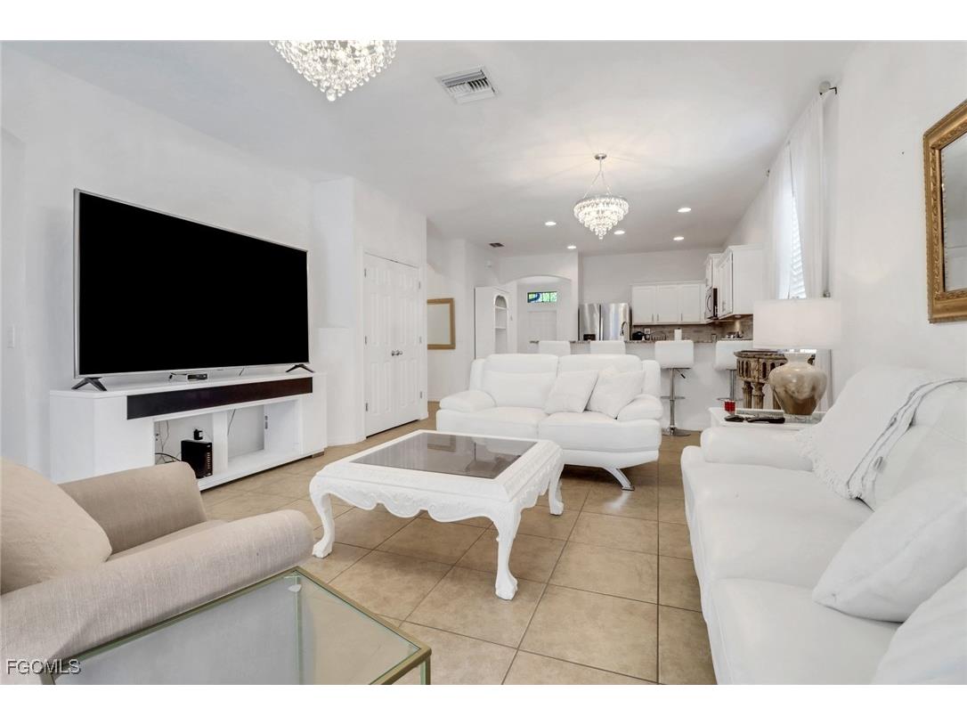 1114 SW Trafalgar Parkway Cape Coral FL 33991 2026000042 image7