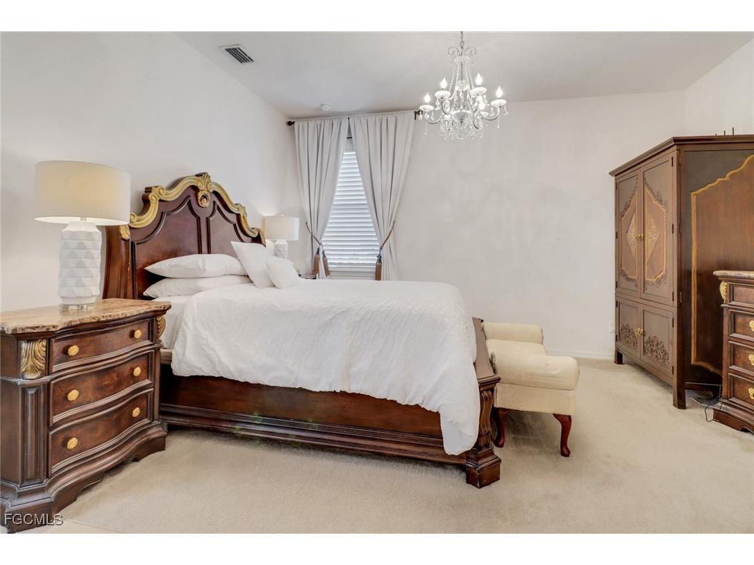 1114 SW Trafalgar Parkway Cape Coral FL 33991 2026000042 image9