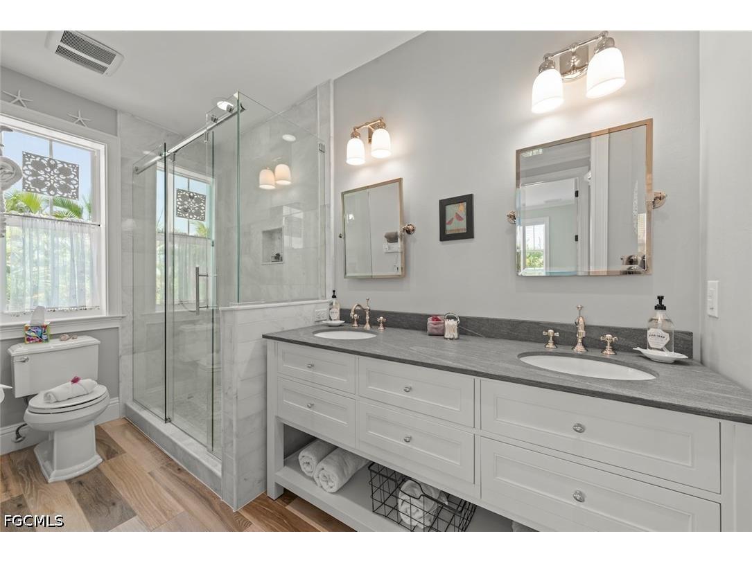 1114 Seagrape Lane Sanibel FL 33957 2026029280 image32