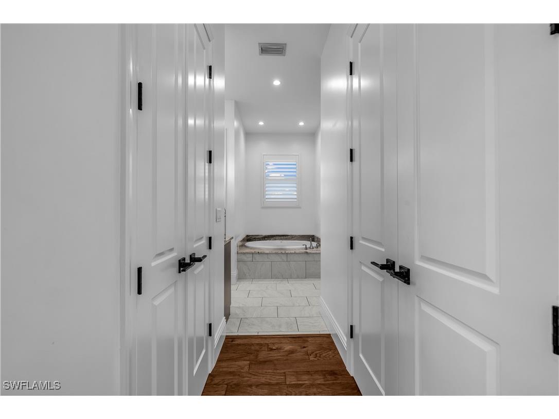 11141 Palmetto Ridge Drive Naples FL 34110 226005706 image6