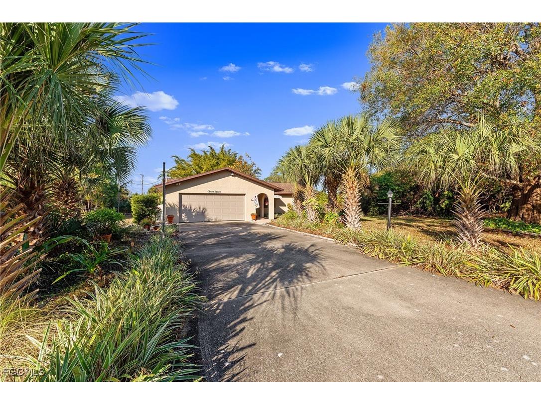 1115 Hibiscus Avenue Lehigh Acres FL 33972 2026005216 image1