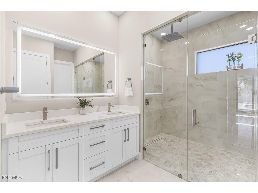 1115 NW 25th Avenue Cape Coral FL 33993 2025025093 image25