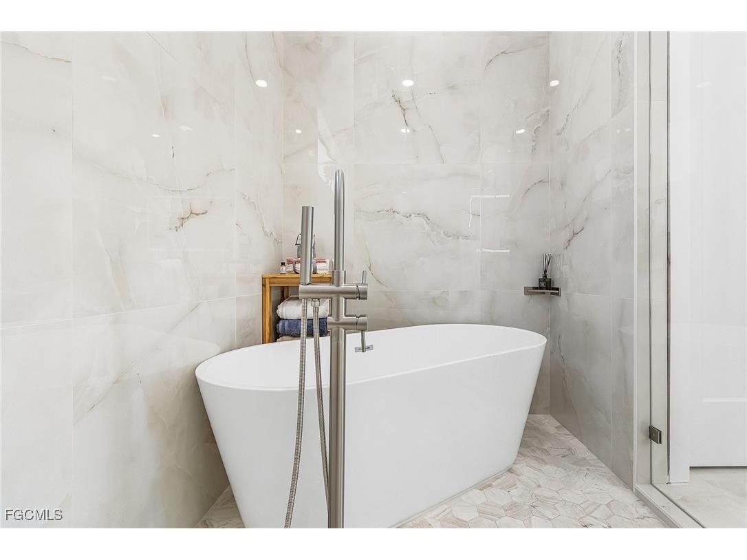 1115 NW 25th Avenue Cape Coral FL 33993 2025025093 image27