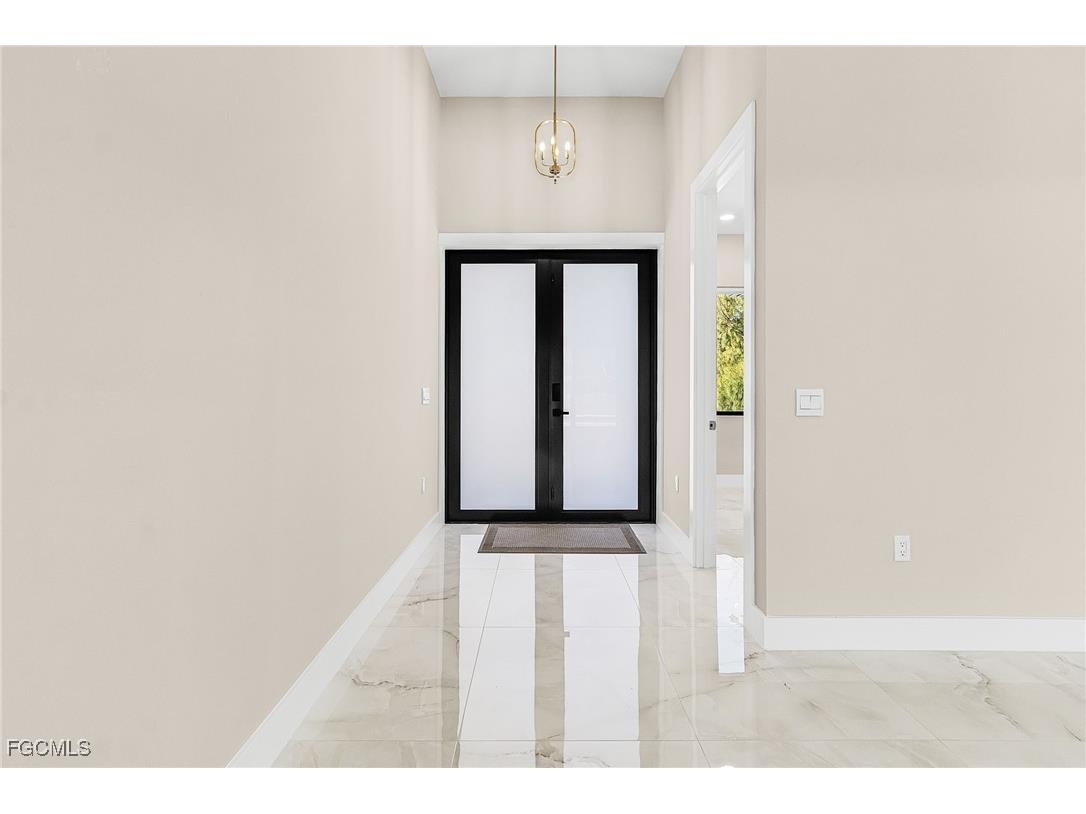 1115 NW 25th Avenue Cape Coral FL 33993 2025025093 image8