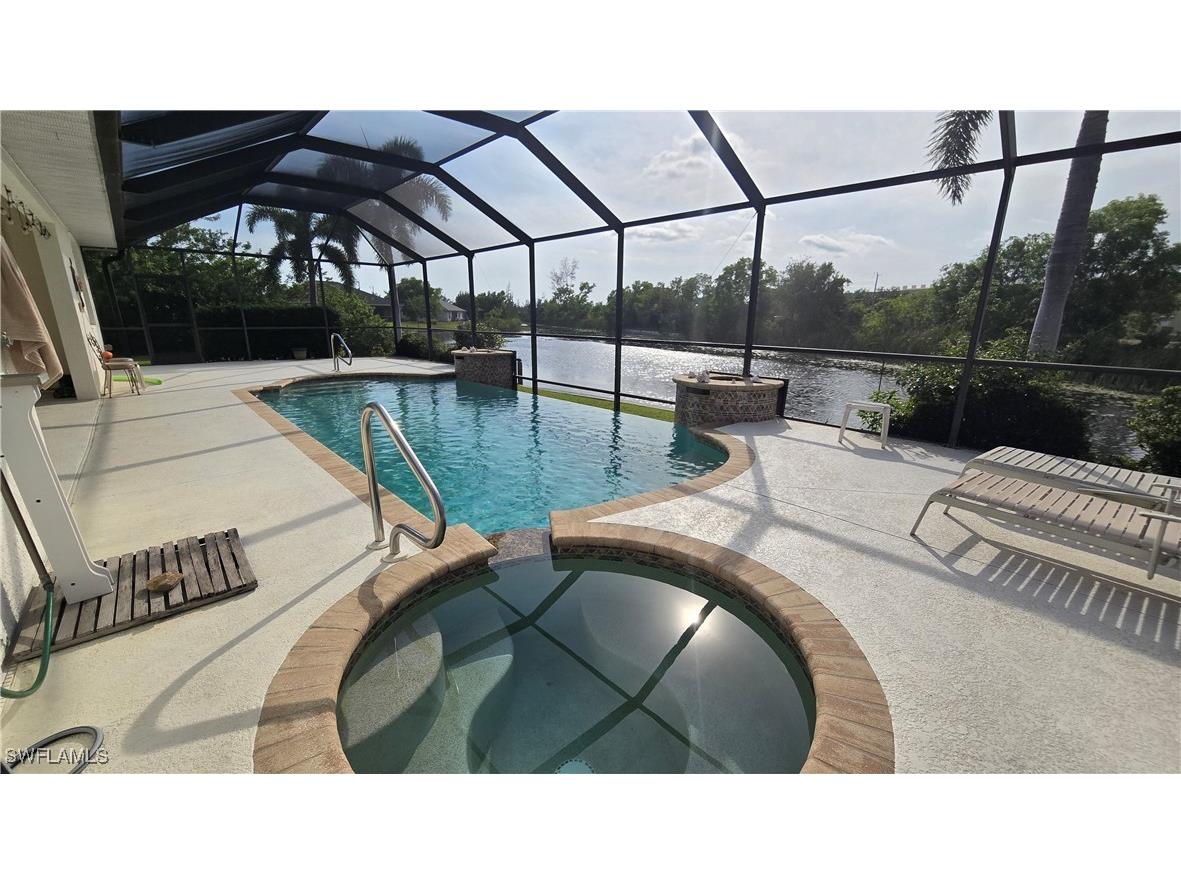 1115 SW 5th Terrace Cape Coral FL 33991 225041994 image1