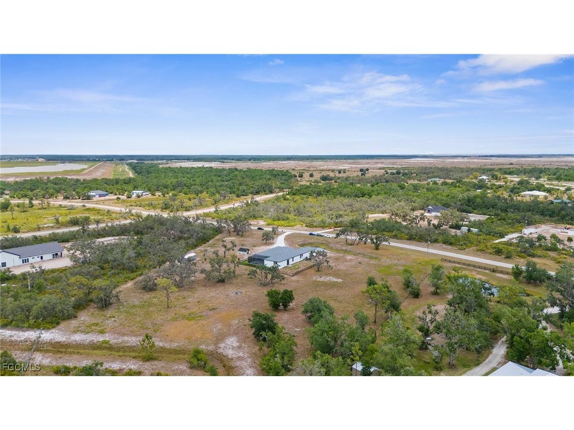 1116 406th Court E Myakka City FL 34251 2025023085 image4