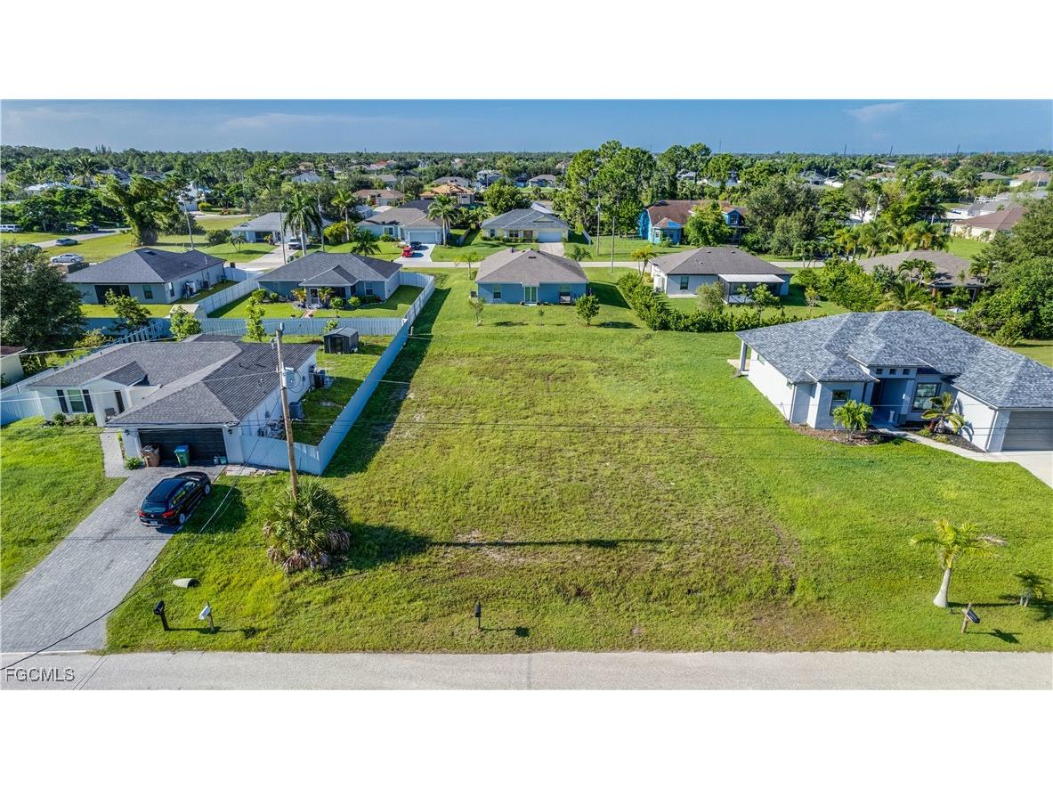 1116 NE 33rd Terrace Cape Coral FL 33909 2025004983 image1