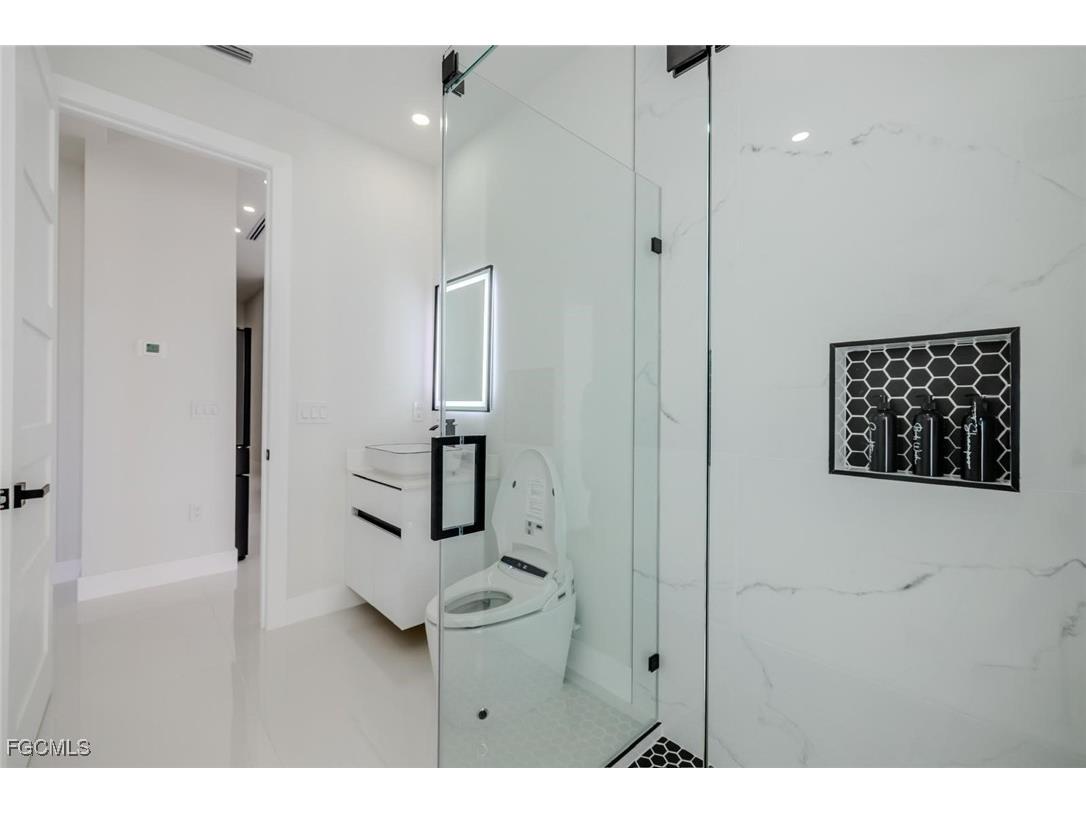 1116 NW 21st Place Cape Coral FL 33993 2026001985 image14