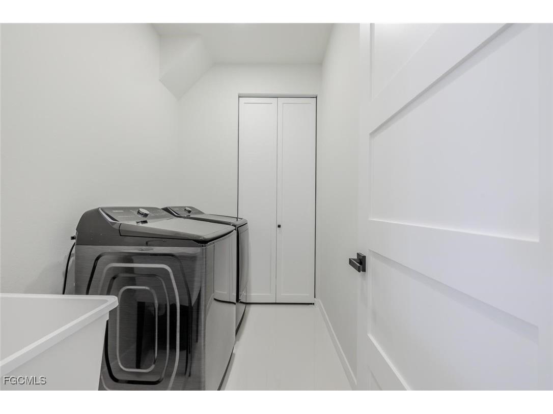 1116 NW 21st Place Cape Coral FL 33993 2026001985 image22