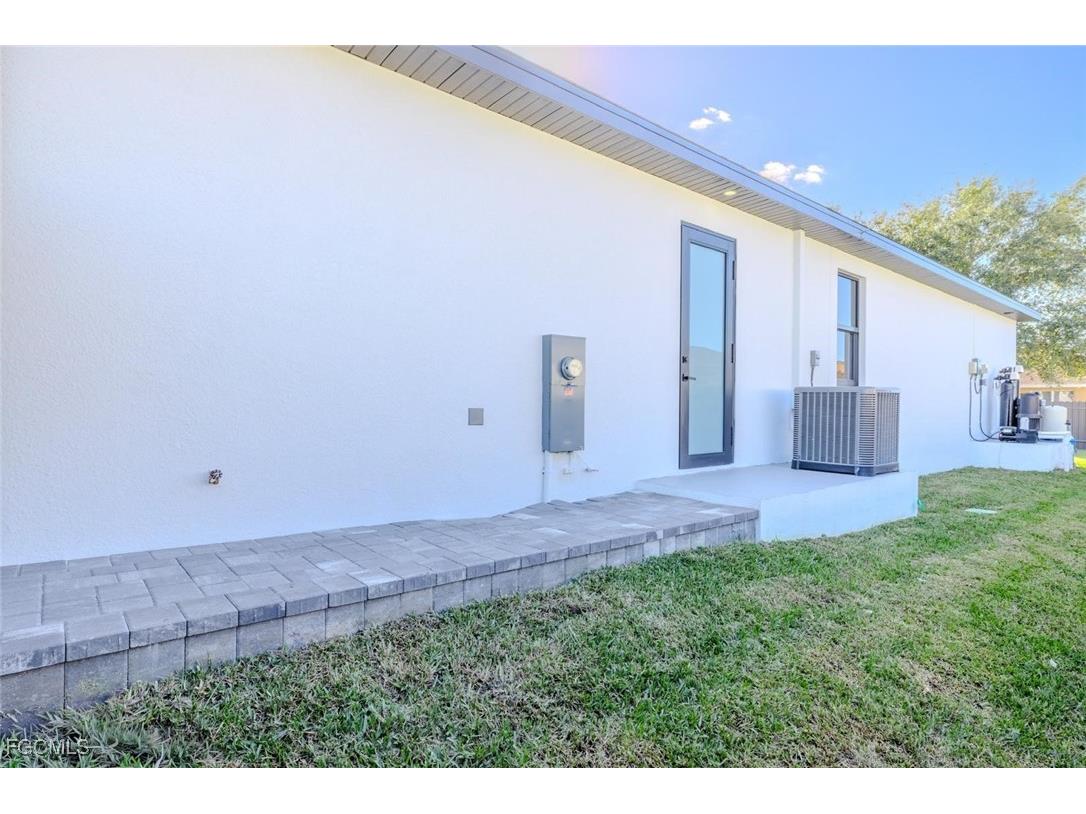 1116 NW 21st Place Cape Coral FL 33993 2026001985 image24