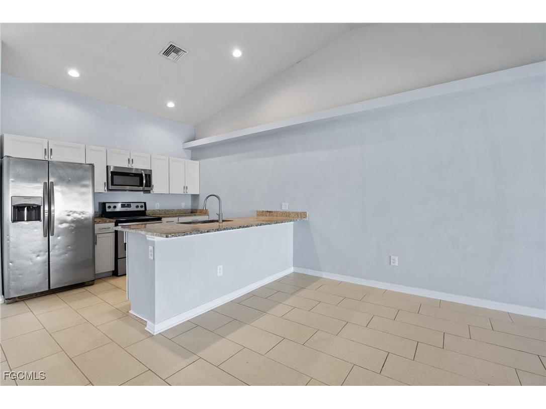 1117/ 1119 Diplomat Parkway E Cape Coral FL 33909 2026001169 image27