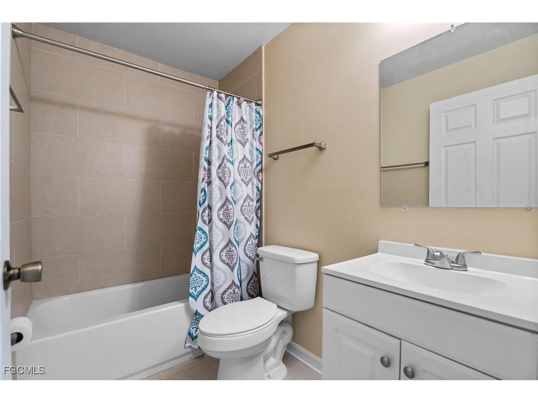 1117/ 1119 Diplomat Parkway E Cape Coral FL 33909 2026001169 image33