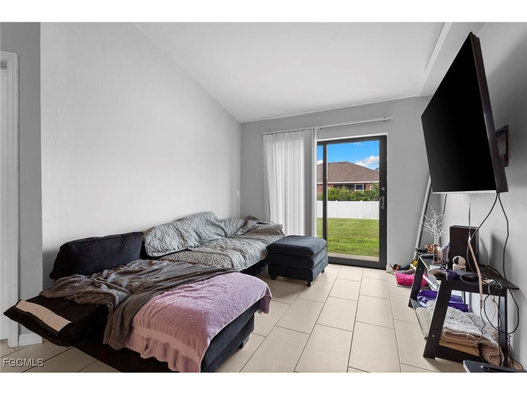 1117/ 1119 Diplomat Parkway E Cape Coral FL 33909 2026001169 image8