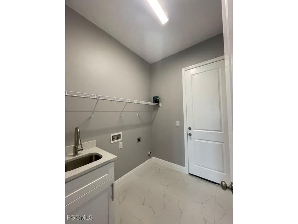 1117 NE 11th Terrace Cape Coral FL 33909 2025020470 image12