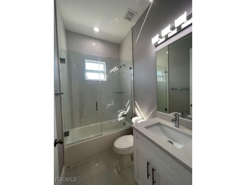 1117 NE 11th Terrace Cape Coral FL 33909 2025020470 image9