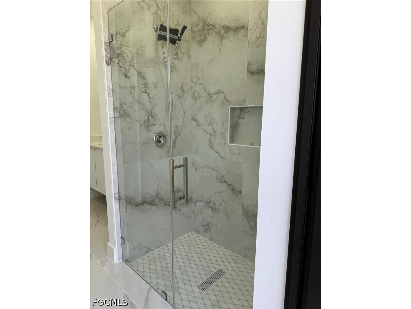 1117 NE 15th Street Cape Coral FL 33909 2026015930 image10