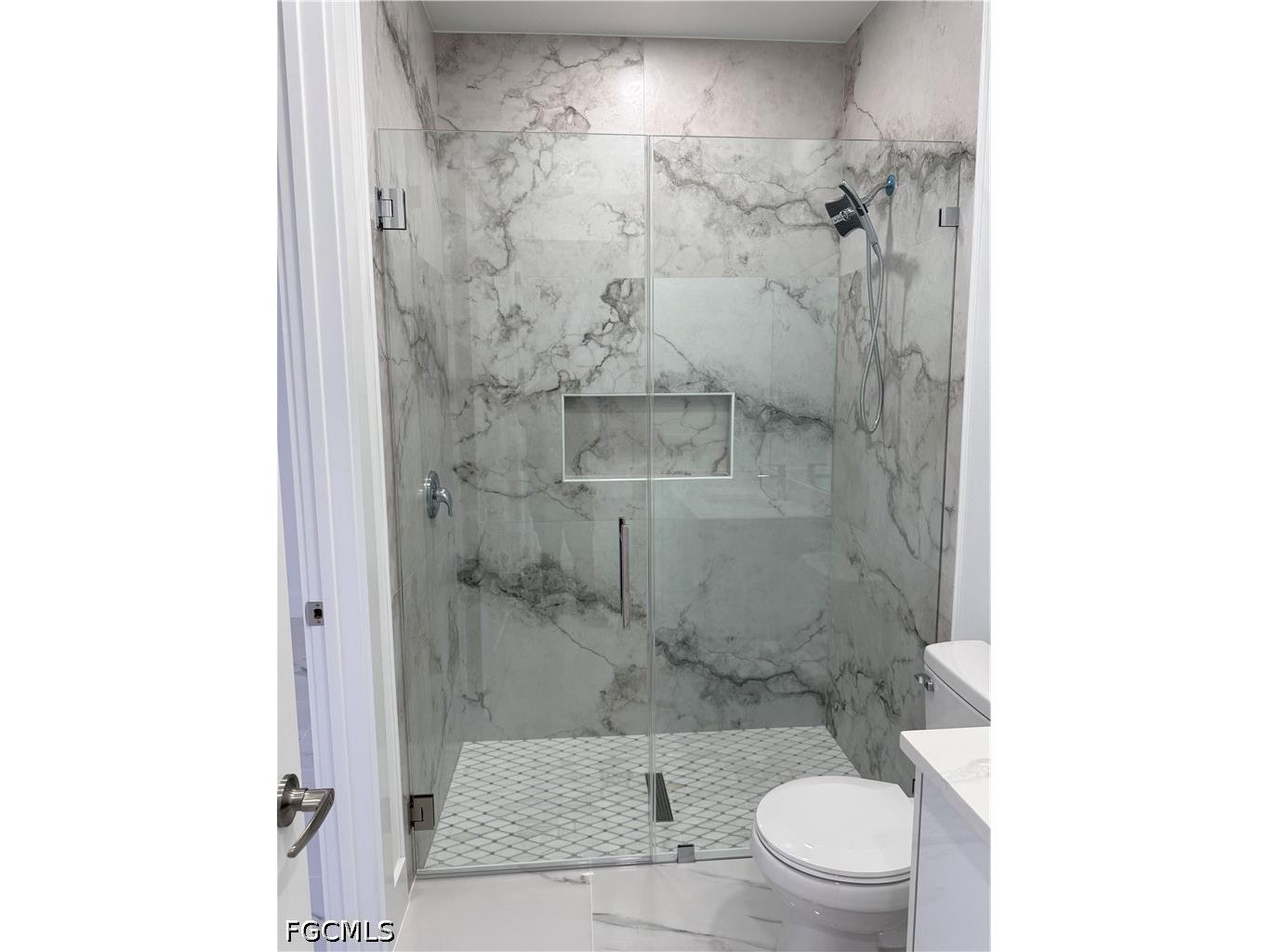 1117 NE 15th Street Cape Coral FL 33909 2026015930 image14