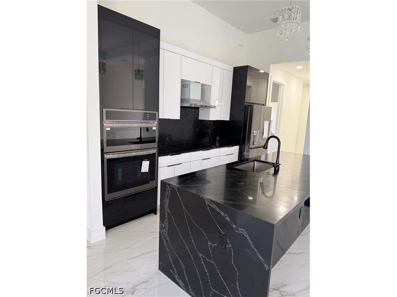 1117 NE 15th Street Cape Coral FL 33909 2026015930 image5