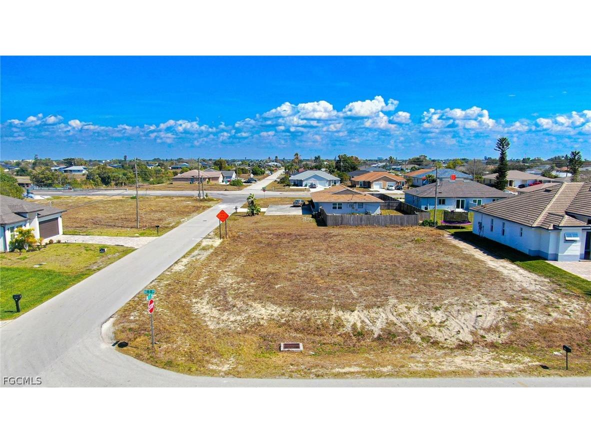 1117 NE 7th Place Cape Coral FL 33909 2026009533 image1
